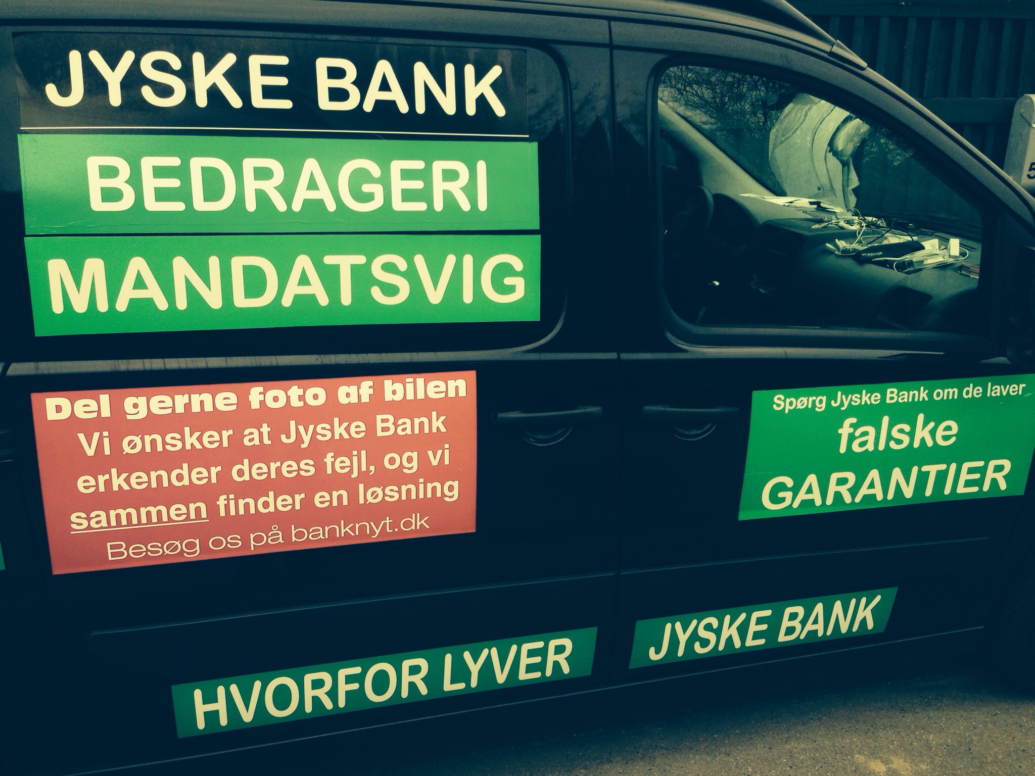 #Forbryder #jagt på jyskebanks uhæderlighed, utroværdighed løgnagtighed. #Jagten er gået ind, for at få #kriminelle #banker som #jyskebank til at stoppe med deres #bedrageri og bevist #svindel af kunder :-) En lille sag som jyske Banks ordstyrende formand Anders Dam, DIRÆKTE ved mail fik oplyst 25 maj 2016 At der ikke fandtes noget lån At påstået rentebytte ikke var aftalt til lån som ikke fandtes :-) Anders Christian Dam Tænkte over Mailen med disse oplysninger, og vælger at lade sin mægtige bestyrelses ven Philip Baruch fra advokat virksomheden Lund Elmer Sandager lyve, og ingurer kunden i jyske bank Lund Elmer Sandager har i forvejen løget i svarskrift over for retten, derfor virker det helt naturligt at Advokaterne LES vil fortsætte med deres løgne, for at skuffe i retsforhold. :-) EN SAG OM SVINDEL I JYSKE BANK, SVINDEL OG BEDRAGERI UDFØRT AF JYSKE BANK DENNE SVINDEL OG BEDRAGEI SOM JYSKE BANK BEVIST OG UHÆDERLIGT LAVER VÆLGER NYKREDIT AT BÅDE UDNYTTE OG DÆKKE OVER, FOR EGEN VINDNINGS SKYLD. :-) #Vidneliste i sagen BS 99-698/2015 er blandt andet Anders Dam CEO jyske bank Morten Ulrik Gade jyske bank Casper Dam Olsen Jyske bank Nicolai Hansen Jyske Bank Mette Egholm Nielsen Nykredit Som i retten skal afhøres under vidneansvar om deres medvirken til SVIDELEN i jyske bank som kunden ikke måtte opdage :-) Der er mange sager om jyske Bank der kører reklamer på at være en anderleds bank :-) En bank som DIRÆKTE lyver over for bankens kunder, for at den svindel jyske bank bevist udfører mod kunder Og med CEO Anders Dam i spidsen 31 maj 2016 valgte at jyske Bank at jyske bank skulle fortsætte med at bedrage kunder mest muligt. :-) David imod goliat Familien Skaarup fra Hornbæk imod den #løgnagtige og #bedrageriske #svindelbank jyske bank med Anders Christian Dam i spidsen for den tilsyndeladende yderst #udspekuleret #kriminelle #organisation #JYSKEBANK #KONCERN :-) Selfølgelig er #AndesDam / #jyskebank mange gange opfordret til dialog Og en offenlig debat på #jyskebanktv Hvis jyske bank koncernen ikke mener det oplyste er rigtigt Hvad så med at svare os. CEO Anders Dam Ring 22227713 Og aftal en gennemgang af sagens bilag, finder vi fejl skal de naturligvis rettes. :-) :-) Humoren er der stadig Og lad nu være med at #dræbe os, selv om denne mulighed sikkert har været oppe i #bestyrelsen Undgå #mord #attentat i mod jyske Banks kunder efter opdagelse af de bedrageri banken bevist laver. :-) Så hvis #jyskebank #planlægger at smide en #bombe i vores bil, fr at #sprænge os i luften, venligst lad være med de #mordplaner Der var den sorte humor Vi søger bare dialog og samtale med jyske Banks øverste Anders Dam :-) Læs serien og få den sjove historie om jyske Bank koncernen og deres mægtige ledere